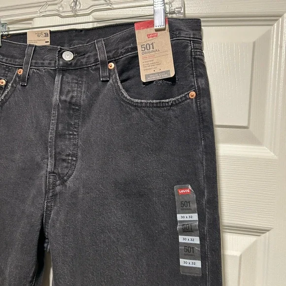 Levi's 501 Orginal Fit NWT 30x32 - Picture 5 of 7